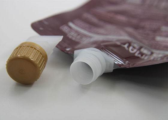 El plástico vierte las cubiertas del canalón que sellan en bolsas laminadas montante del soporte del uno mismo