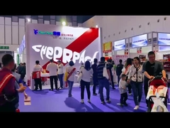 echa en chorro el sitio de la exposición de la taza de la bolsa y de café