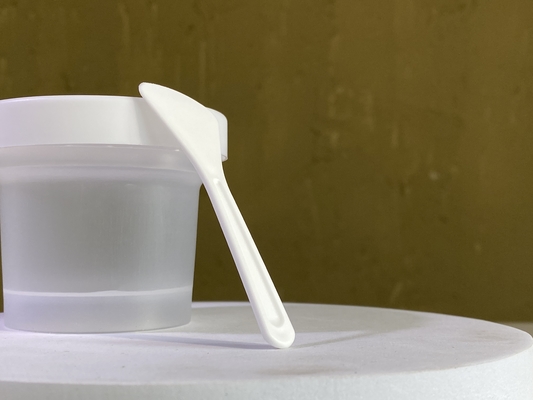 Espátula de PP de 82 mm blanca o personalizada para crema cosmética