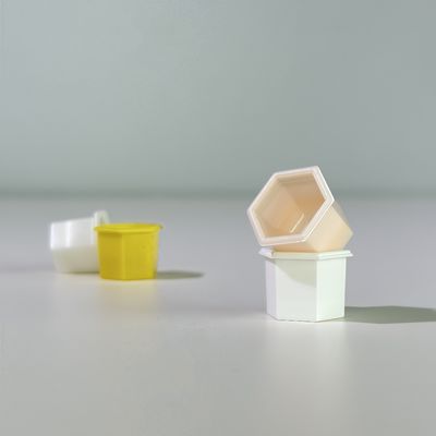 1.3 ml Hexagon PP Copa de plástico con tapa de papel de aluminio para cosméticos