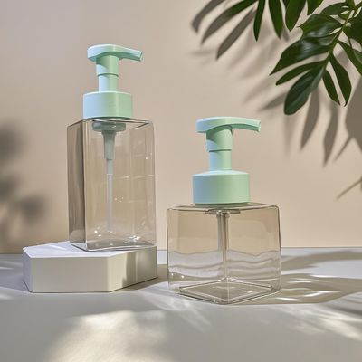 Botella cuadrada de bomba de loción cosmética con material PET y bomba de prensa para envases para el cuidado de la piel
