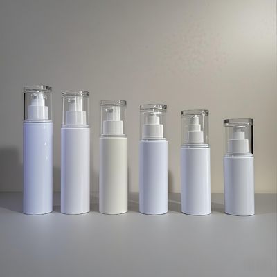 Botella de pulverización de plástico PET de capacidad múltiple con solución de embalaje versátil y color personalizado para uso cosmético