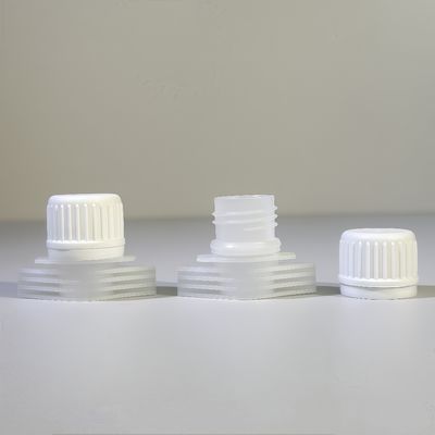 Tapa de rosca de plástico PE de 16 mm portátil y duradera con tapas de boquilla abatibles, borde seguro para alimentos para envases flexibles de bebidas
