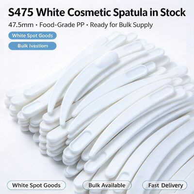 Espátula cosmética S475 de PP de grado alimenticio de 47,5 mm | Venta al por mayor en blanco en stock | Para extraer y aplicar crema facial, perfecta para salones de belleza y accesorios de tarros cosméticos. Venta al por mayor a granel disponible.