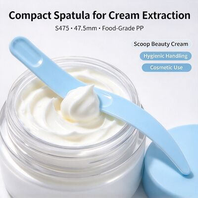 Espátula cosmética S475 de PP de grado alimenticio de 47,5 mm | Venta al por mayor en blanco en stock | Para extraer y aplicar crema facial, perfecta para salones de belleza y accesorios de tarros cosméticos. Venta al por mayor a granel disponible.