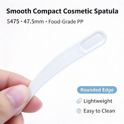 Espátula cosmética S475 de PP de grado alimenticio de 47,5 mm | Venta al por mayor en blanco en stock | Para extraer y aplicar crema facial, perfecta para salones de belleza y accesorios de tarros cosméticos. Venta al por mayor a granel disponible.