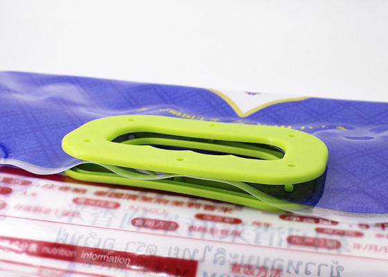 El tipo desmontable manijas pesadas plásticas del bolso del tenedor incluye en bolsos del regalo/bolsos de compras